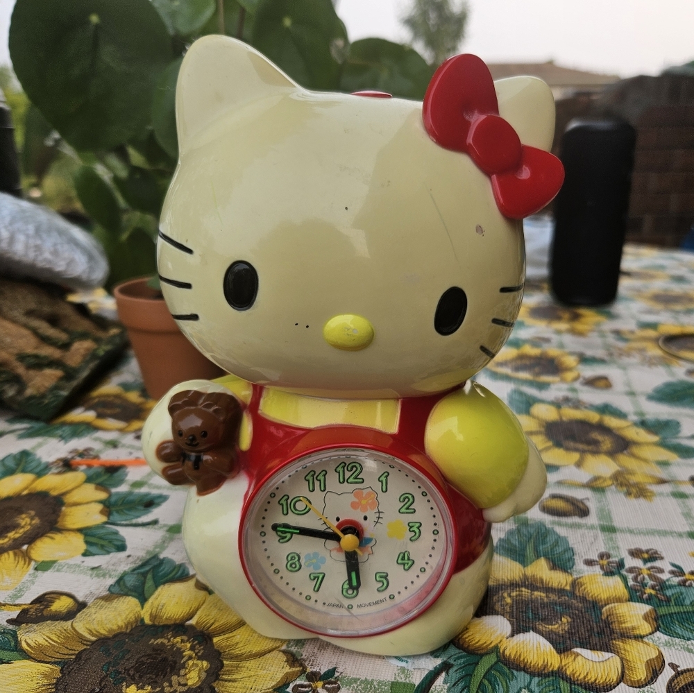 Sanrio Hello Kitty Red and Yellow Clock